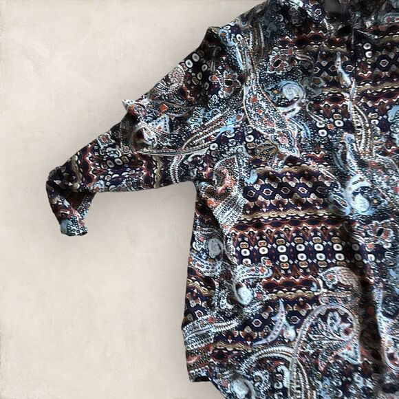 Chico's | EUC Tie Neck Tab Sleeved Paisley Blouse - Picture 2 of 9